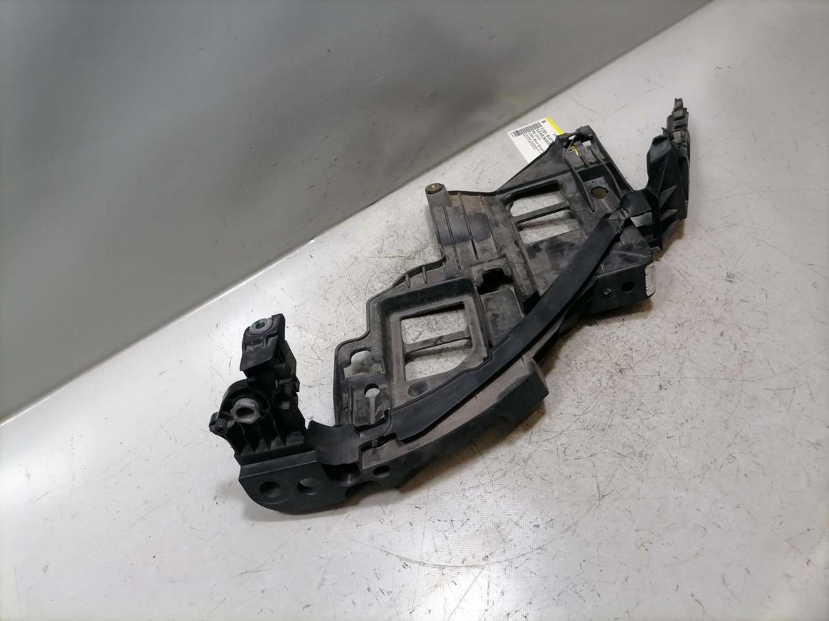 VW Golf 6 original Aufnahme Tr&auml;ger Scheinwerfer vorn links Bj.2010